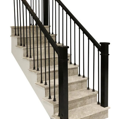 Moderne ontwerp drijvende loopvlak draadbalustrade voor muur gemonteerd staal ruggengraat trappenhuis