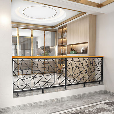 Wandmontage aluminium trappenrail met op maat ontworpen balustrade handgrepen