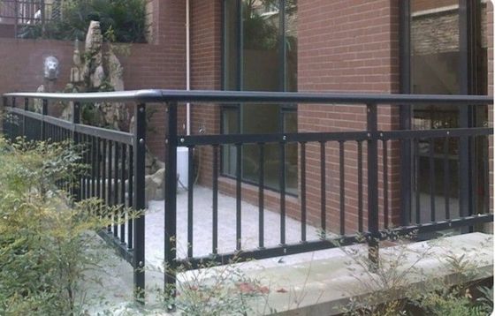 Moderne ontwerp wand gemonteerd aluminium balkonrail voor handrails dek
