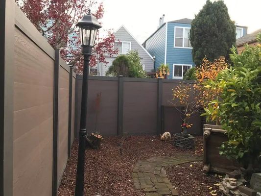 Moderne ontwerp stijl Hout Plastic Composite Fence Board Gemakkelijk te installeren en waterdicht