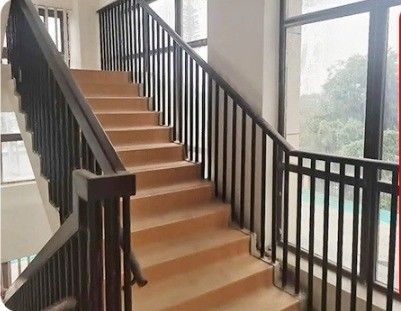 Modern design appartement balkon roestvrij staal 304 316 zwart glas trappenrail