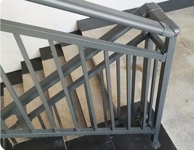 Modern design appartement balkon roestvrij staal 304 316 zwart glas trappenrail