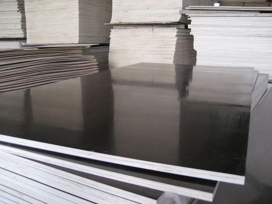 Hoteelkwaliteit Pine Hoofdmateriaal 6/9/12/15/18mm Commercieel multiplex voor verpakking op zijn best