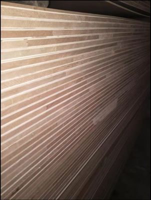 Niet-metaal paneelmateriaal Birch Hout Veneer Meubels Sperrhout voor moderne ontwerpstijl