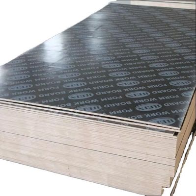18 mm Marine Plywood Pine Material Film Geconfronteerd Plywood voor Constructie Beperkt Aanbod