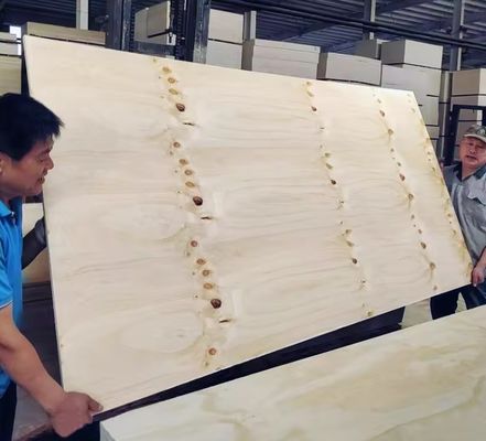 E1 18 mm 3/4 dubbelzijdig decoratief tegenlaaghout van dennenhout voor daken en buitenmuren