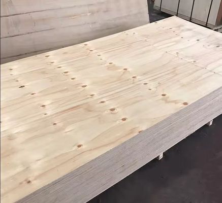 E1 18 mm 3/4 dubbelzijdig decoratief tegenlaaghout van dennenhout voor daken en buitenmuren