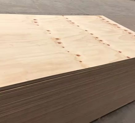 E1 18 mm 3/4 dubbelzijdig decoratief tegenlaaghout van dennenhout voor daken en buitenmuren