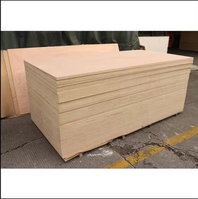 Innen E1 Formaldehyde 18mm waterdichte panelen Commercieel hardhout Okoume Marine plaat 4x8